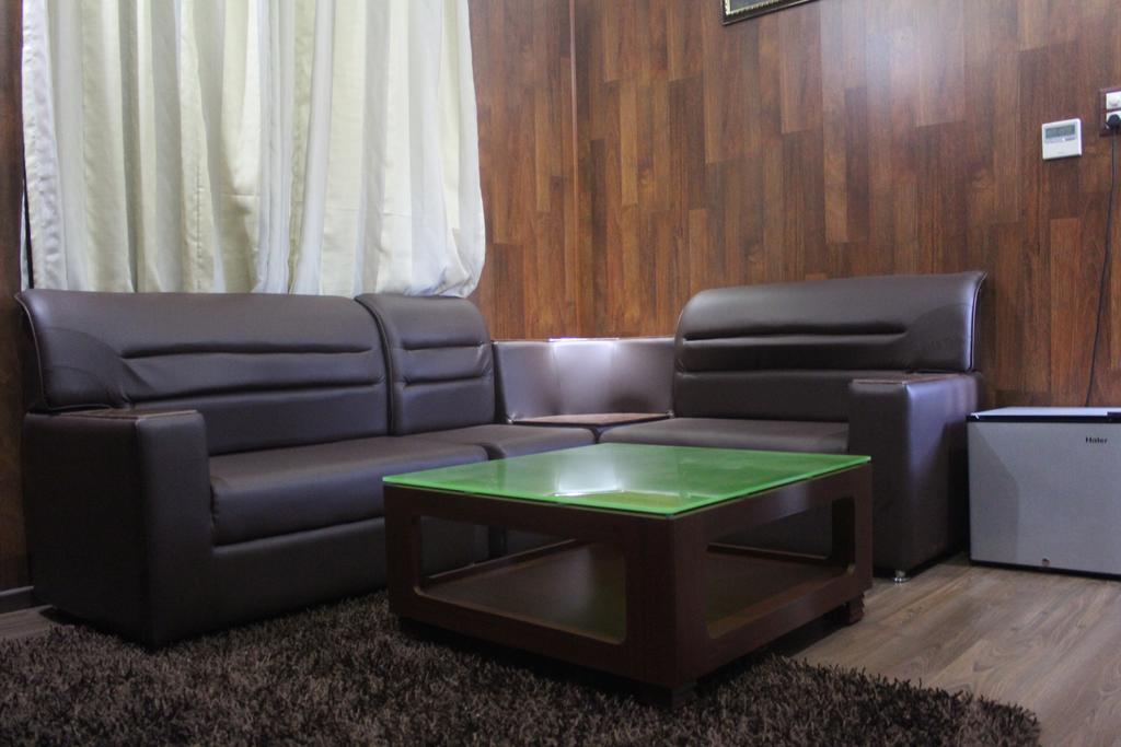 Mango Meadows Hotel Kottayam Bagian luar foto