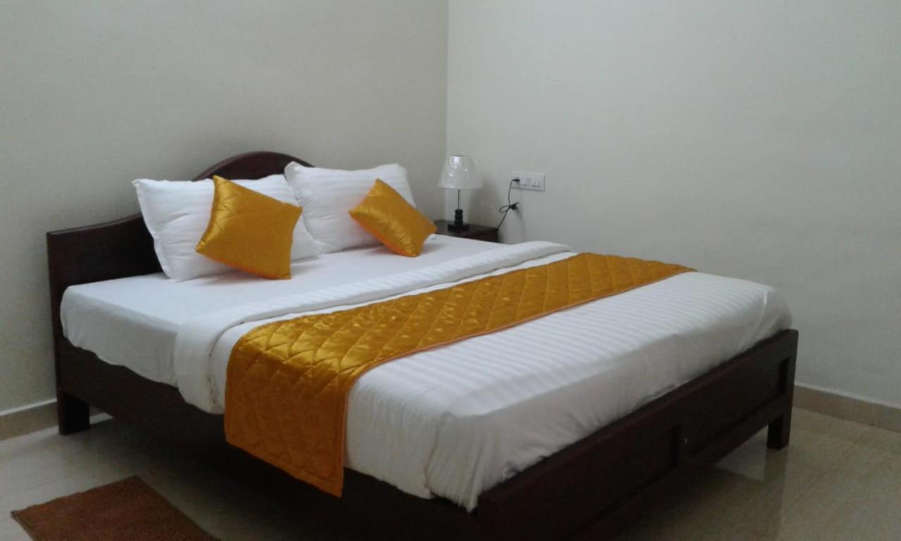 Mango Meadows Hotel Kottayam Bagian luar foto